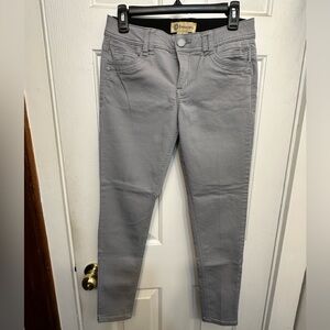 Democracy, size 6, light gray pants